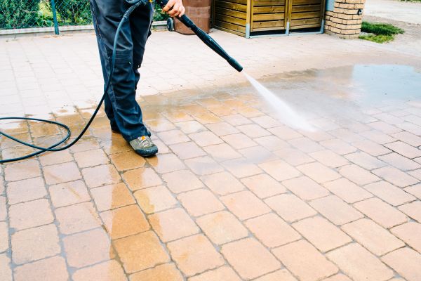 Pavement Staining in Fishers